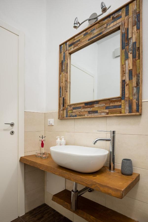 Largo Molina Studio I By Wonderful Italy بولونيا المظهر الخارجي الصورة